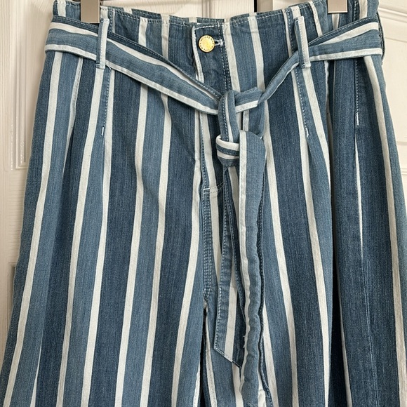 Ann Taylor wide leg jeans - Picture 3 of 3